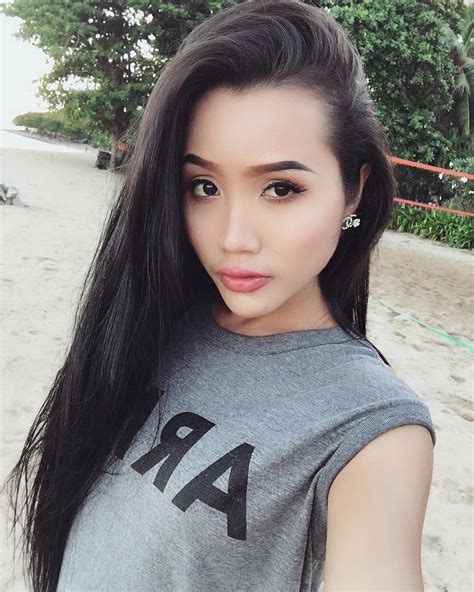 Thailand’s Top 10 Hottest Ladyboys of Instagram